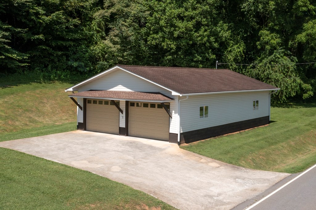 417059 Hayesville Residential