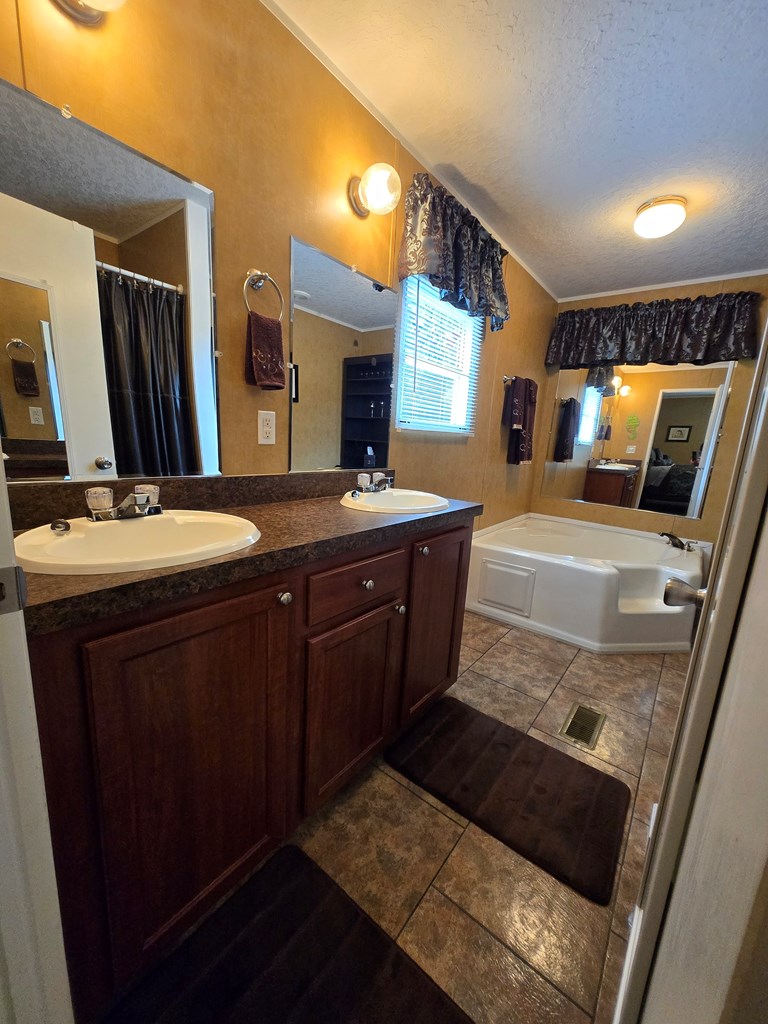 417067 Blairsville Residential