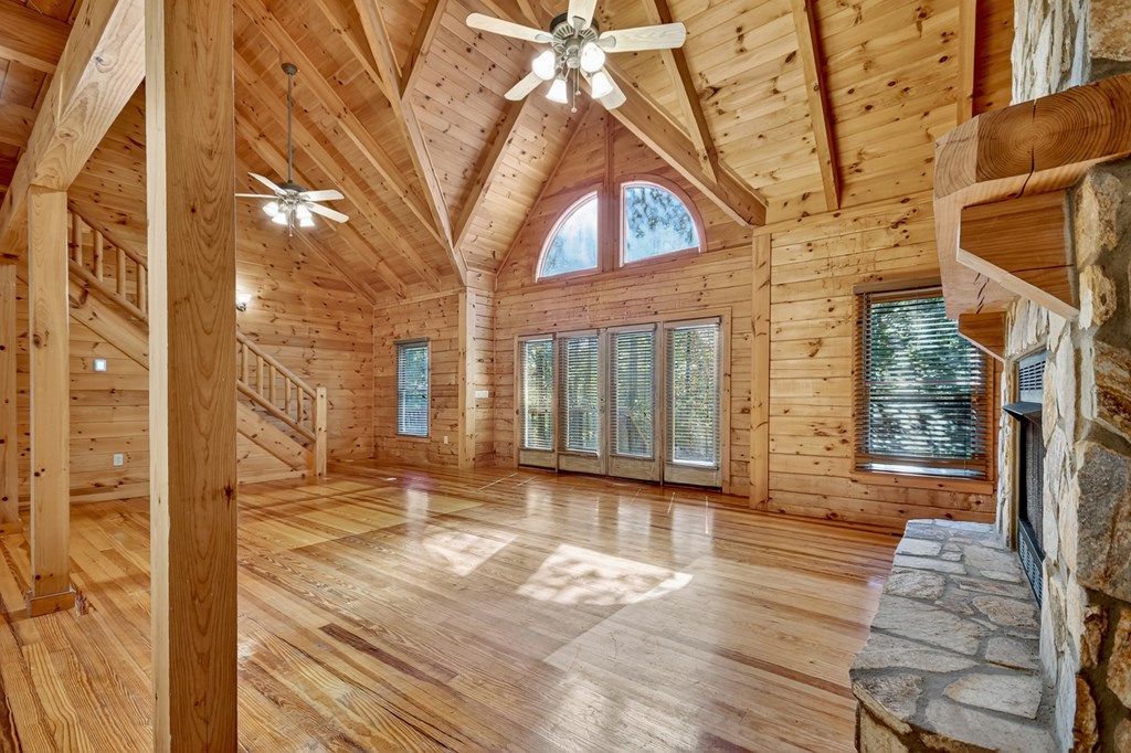 417113 Mineral Bluff Residential