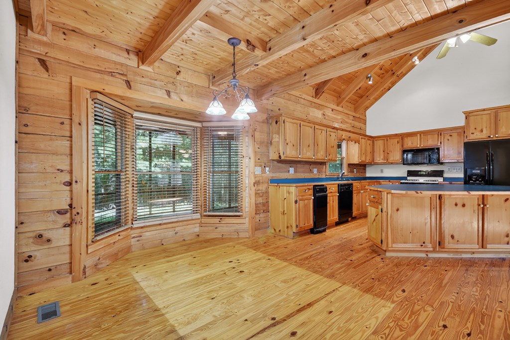 417113 Mineral Bluff Residential