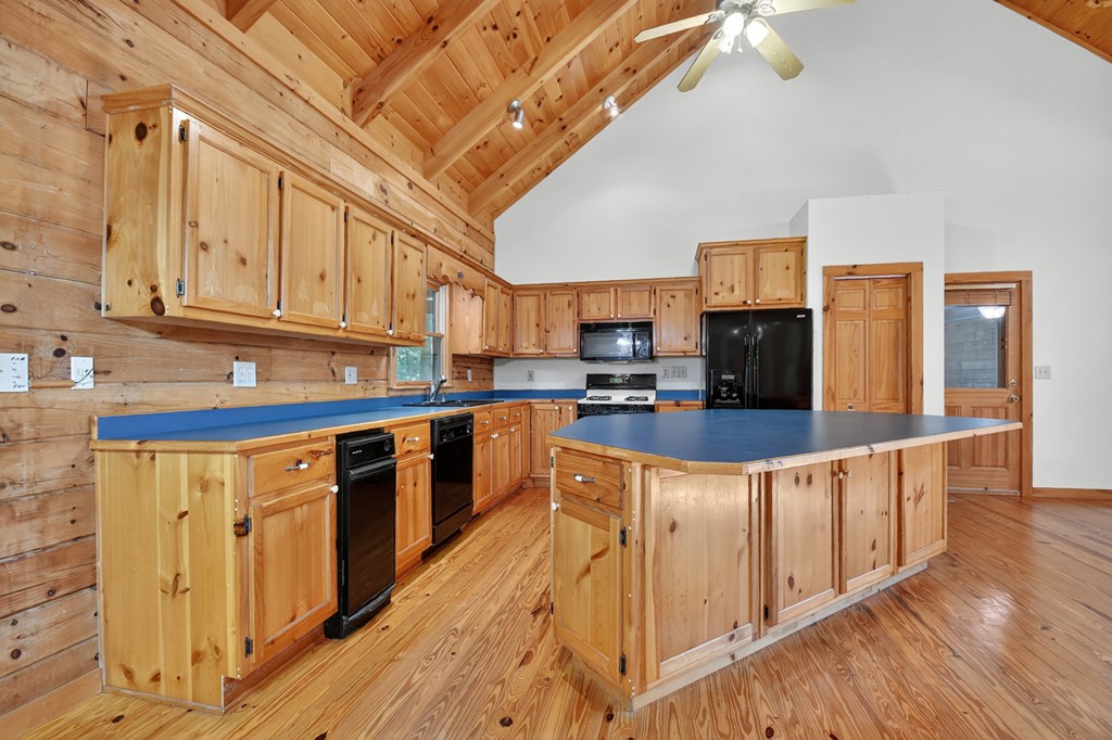 417113 Mineral Bluff Residential