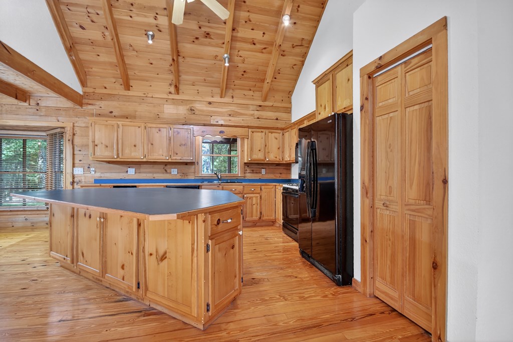 417113 Mineral Bluff Residential