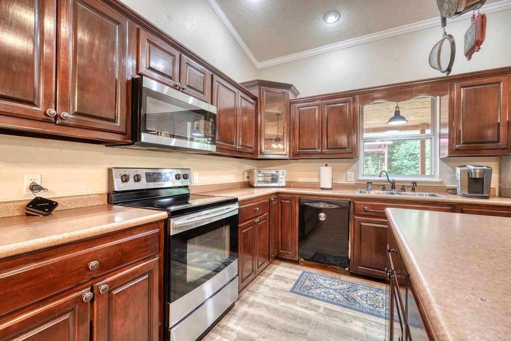 417116 Hayesville Residential