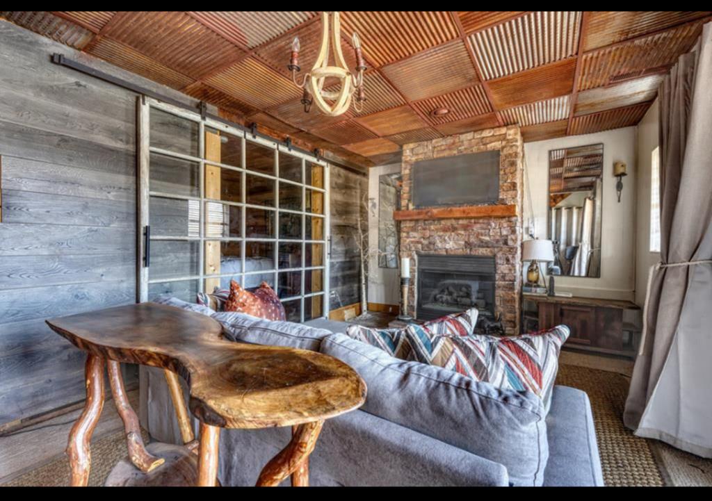 417136 Hayesville Residential