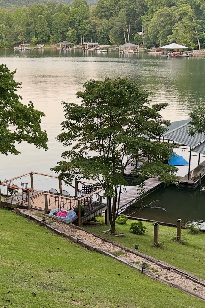 417136 Hayesville Residential