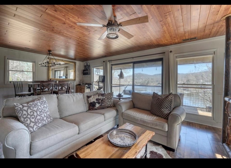 417136 Hayesville Residential