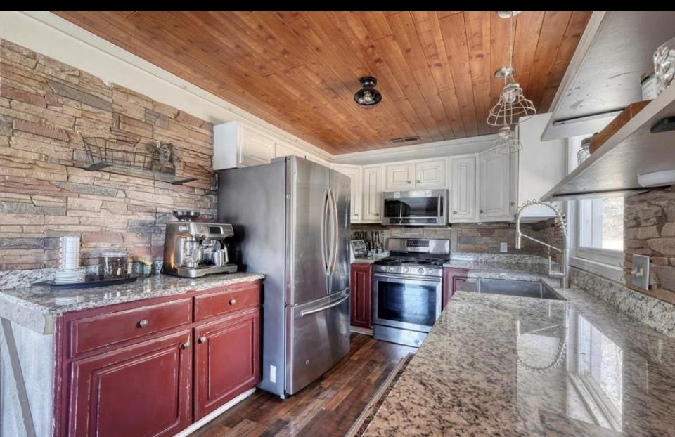 417136 Hayesville Residential