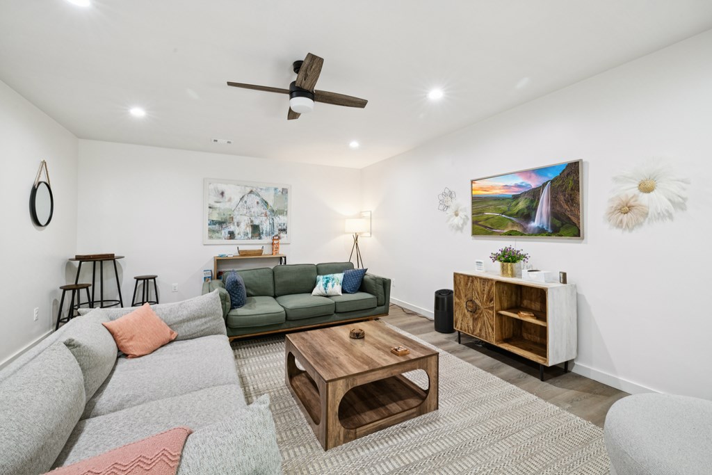 417148 Mineral Bluff Residential