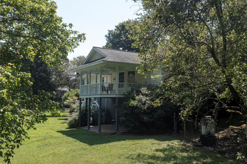417150 Hayesville Residential