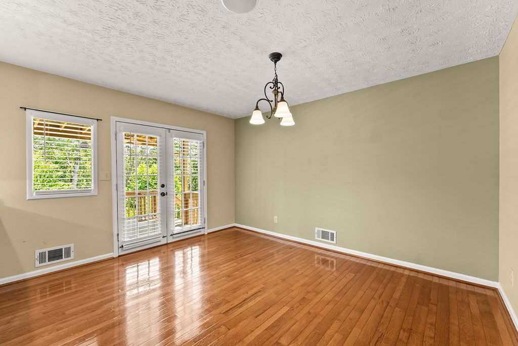 417153 Dahlonega Residential