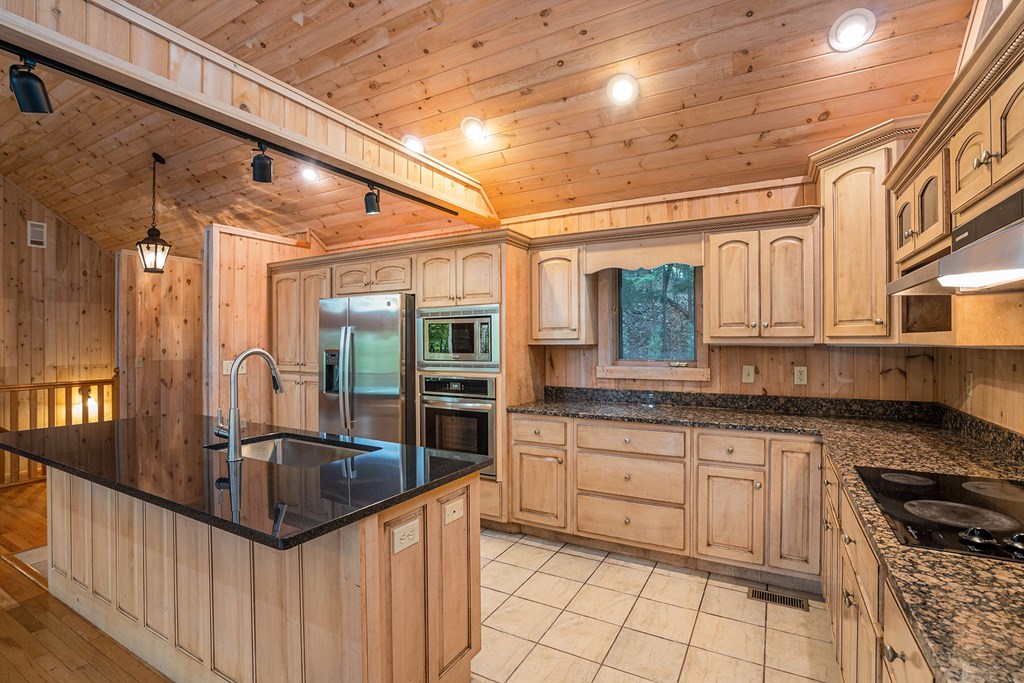 417155 Ellijay Residential