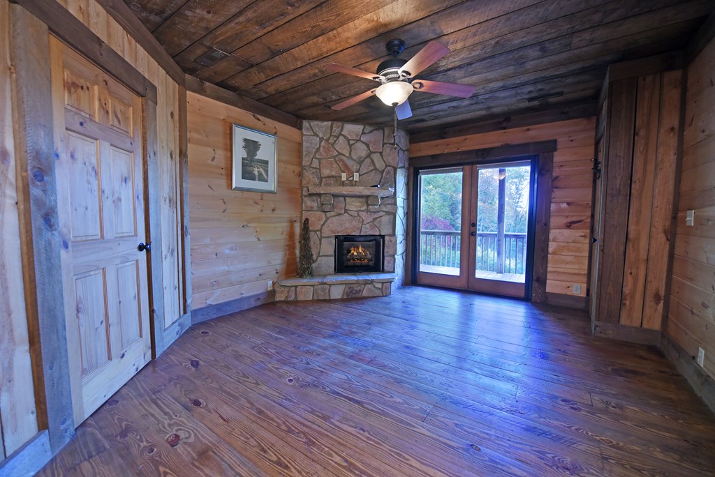 417164 Blue Ridge Residential