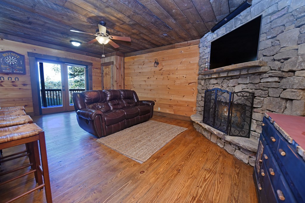 417164 Blue Ridge Residential