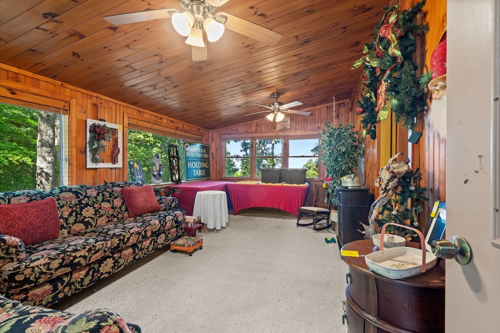 417165 Hayesville Residential