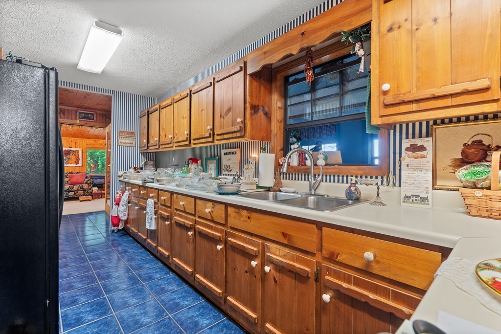 417165 Hayesville Residential