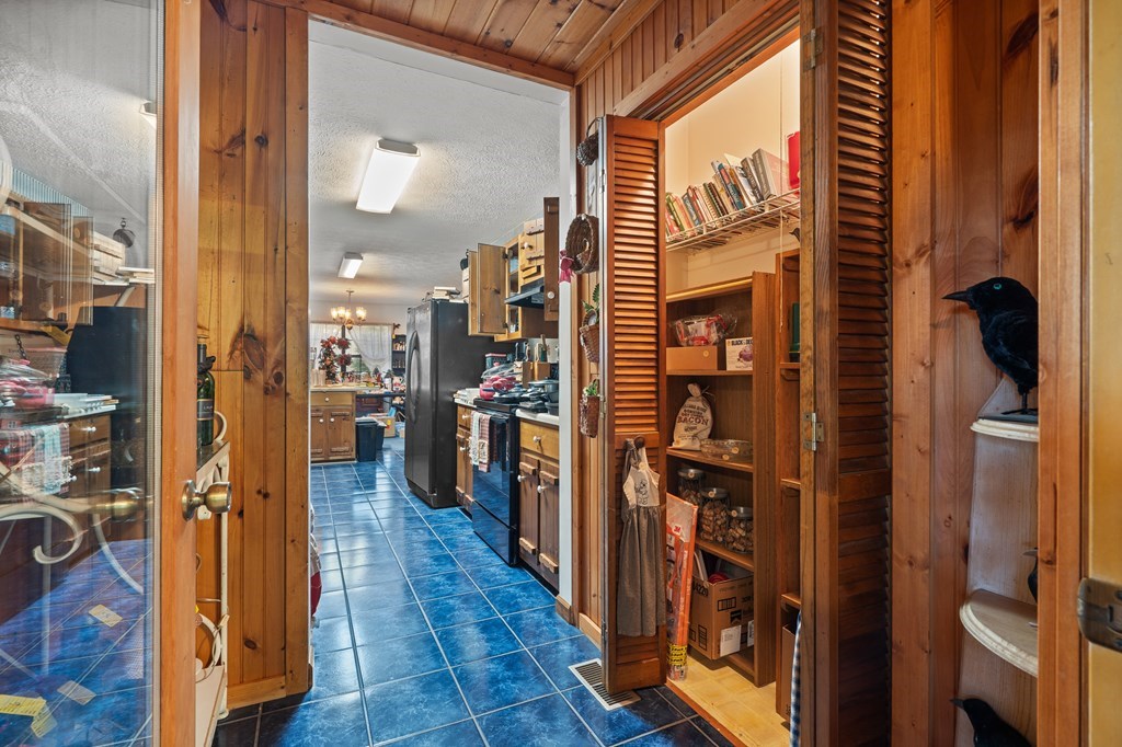 417165 Hayesville Residential