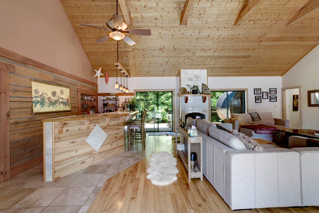 417168 Hayesville Residential