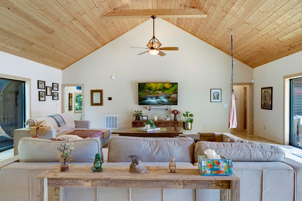 417168 Hayesville Residential