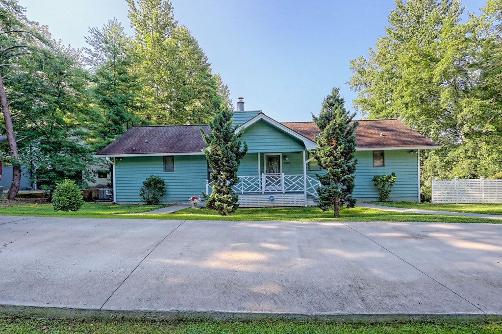 417175 Young Harris Residential