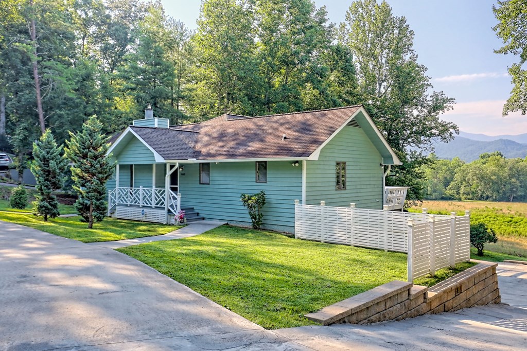 417175 Young Harris Residential