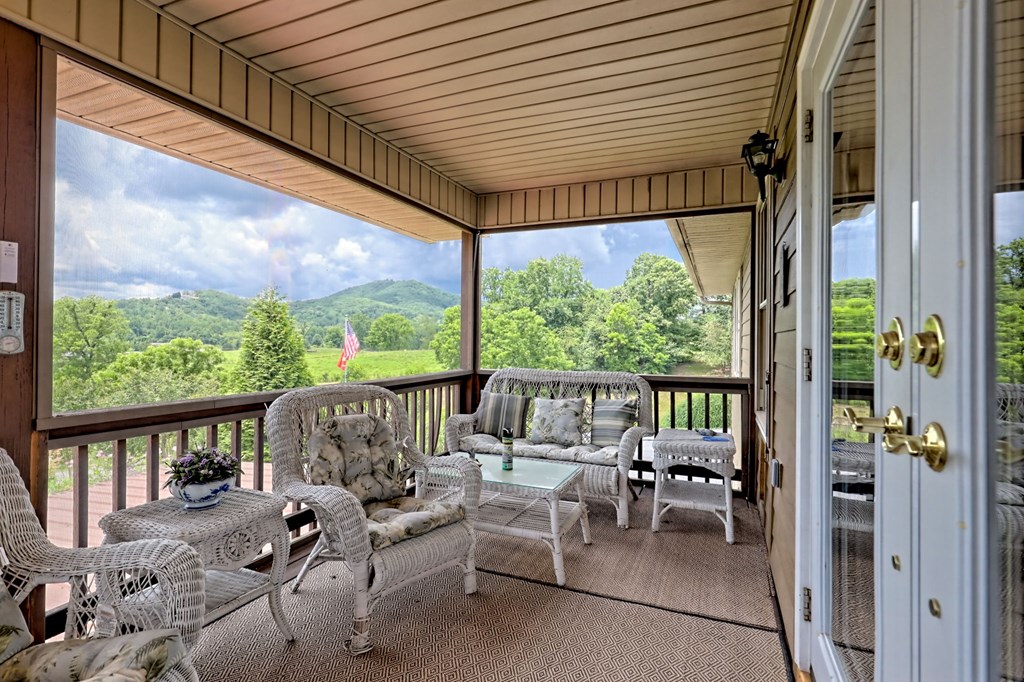 417184 Hayesville Residential