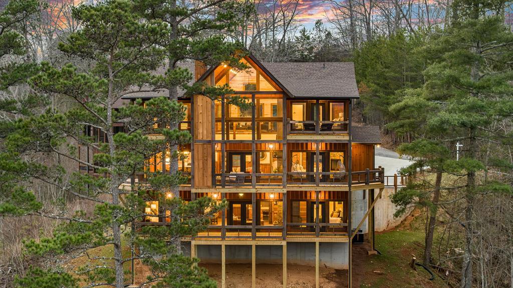 417193 Blue Ridge 