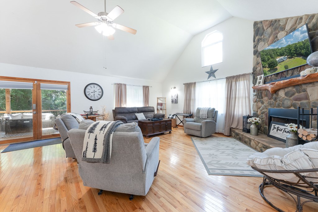 417200 Murphy Residential
