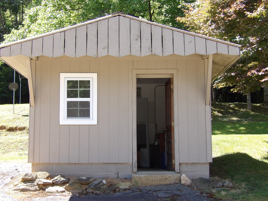 417221 Hiawassee Residential
