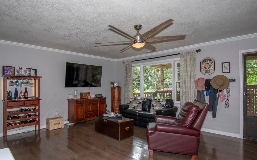 417227 Hayesville Residential