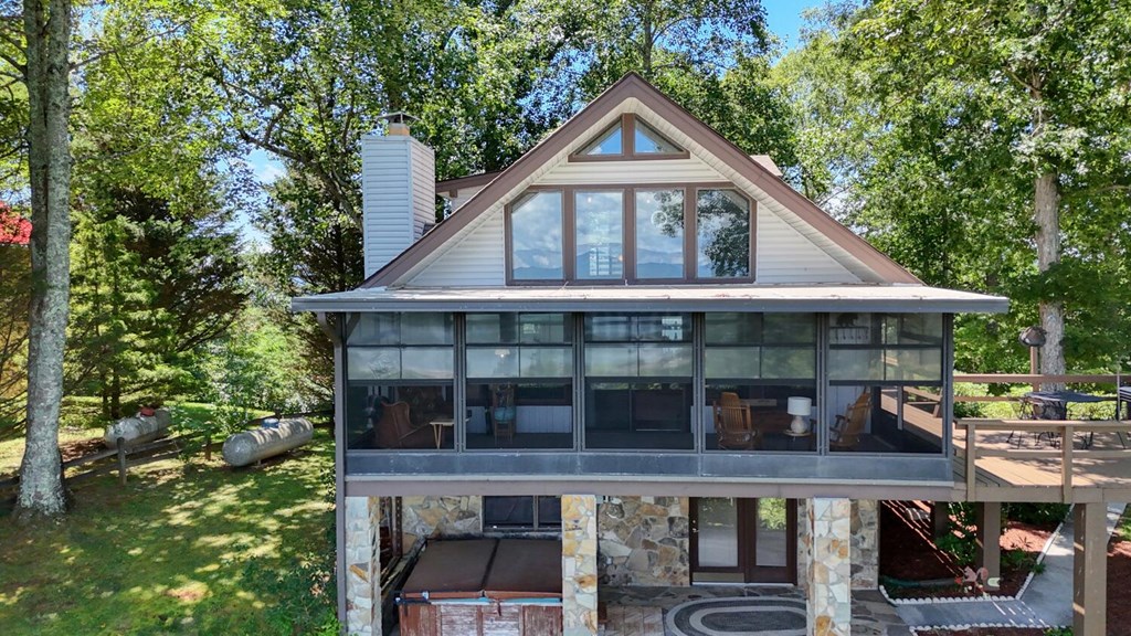 417246 Young Harris Residential