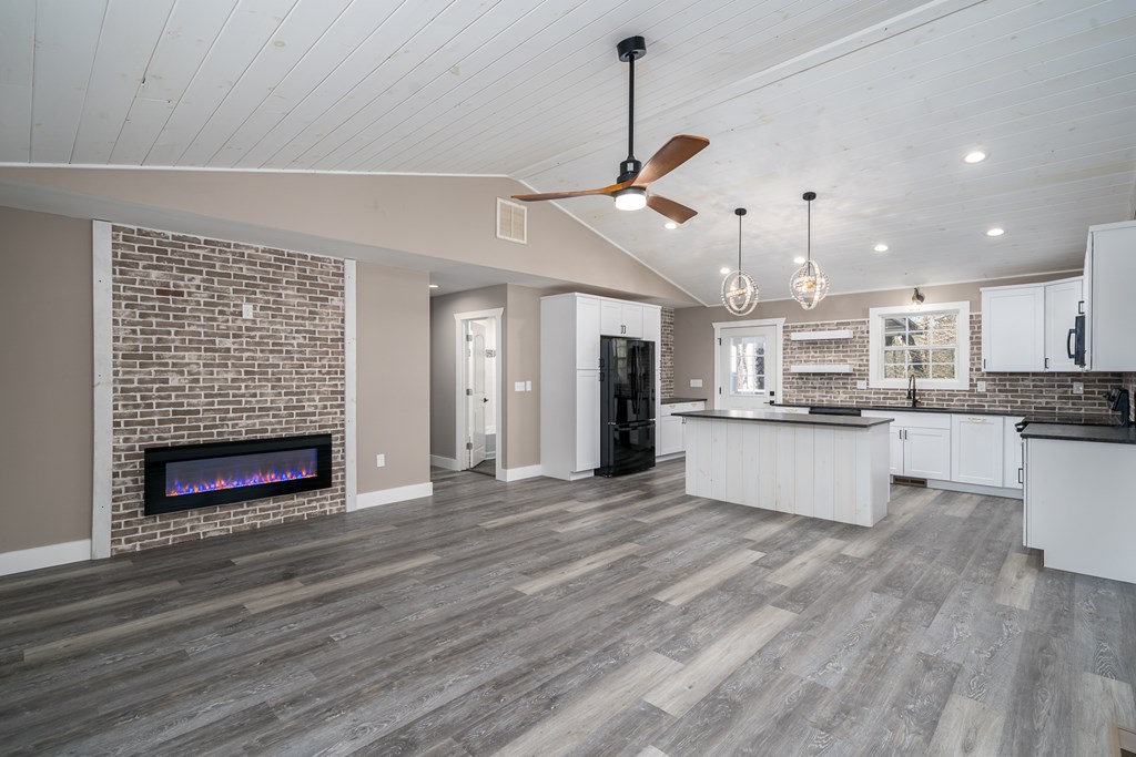417253 Blue Ridge Residential