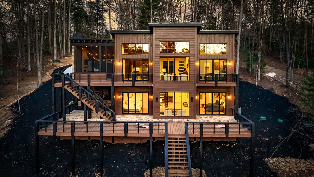 417268 Blue Ridge 