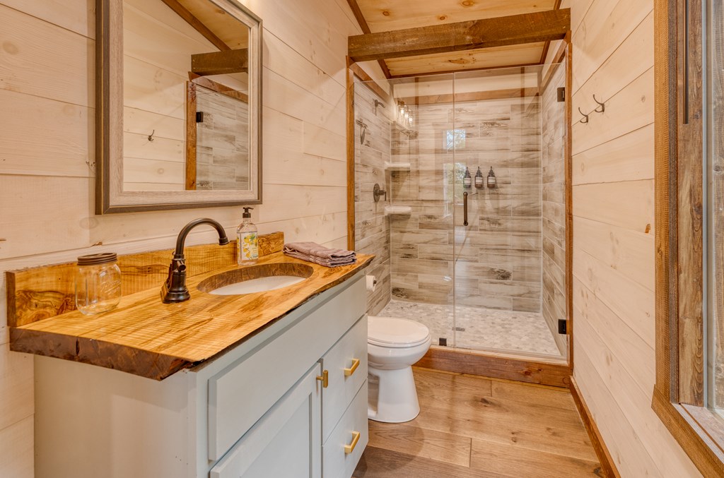 417277 Blue Ridge Residential