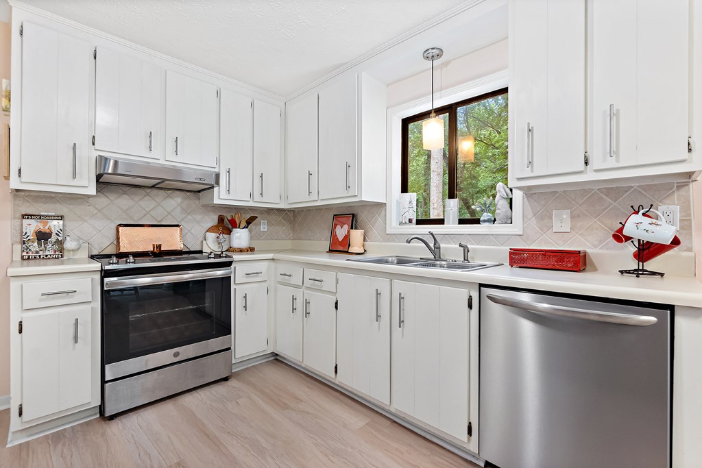417285 Woodstock Residential