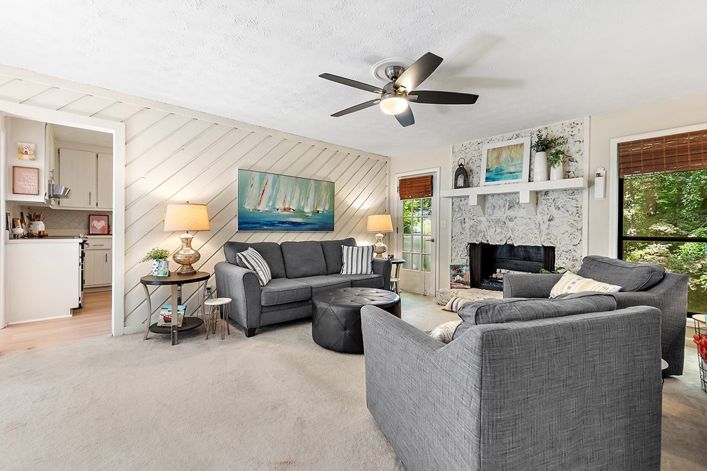 417285 Woodstock Residential