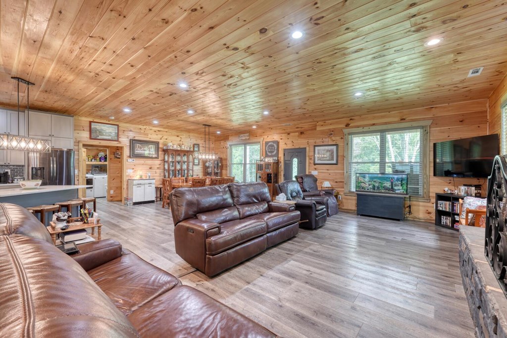 417289 Morganton Residential