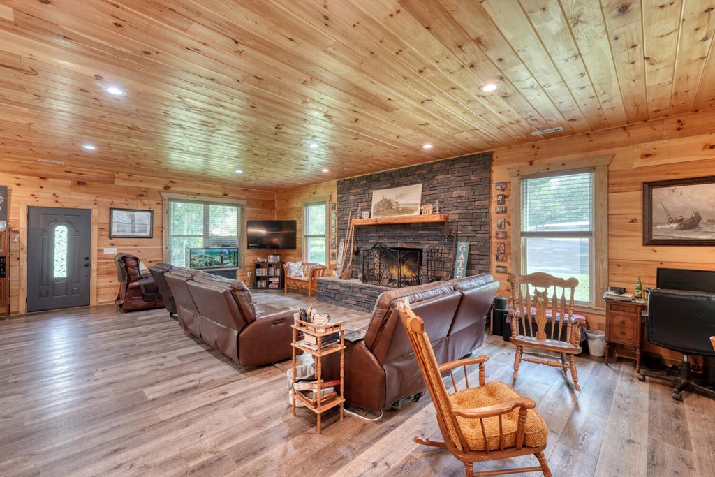 417289 Morganton Residential
