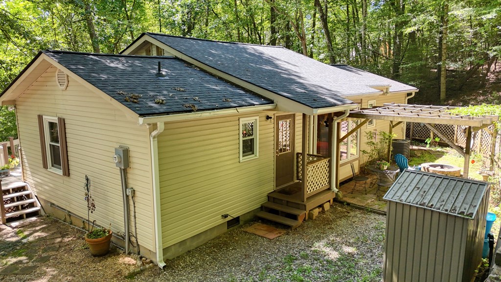 417310 Blairsville Residential