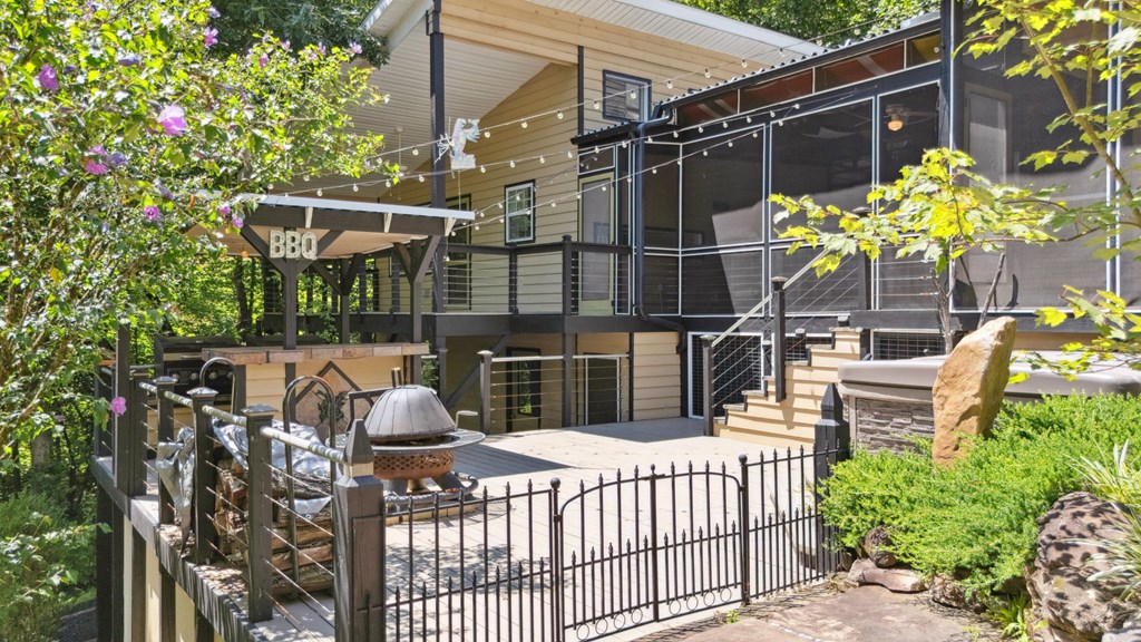 417311 Murphy Residential