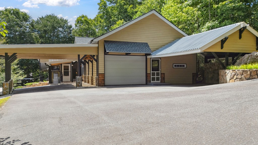 417311 Murphy Residential