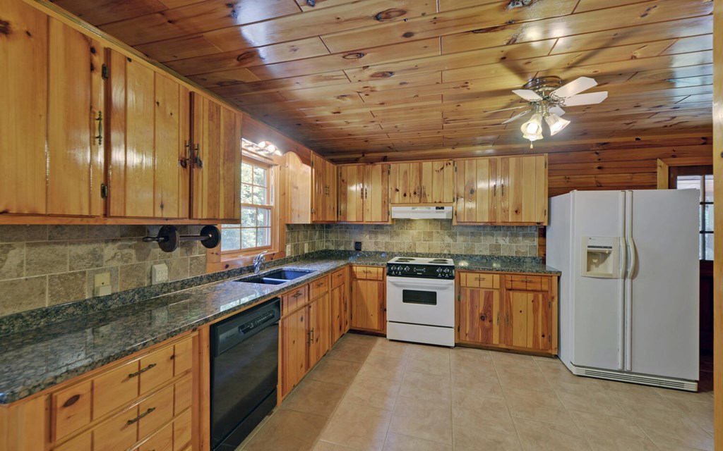417312 Ellijay Residential