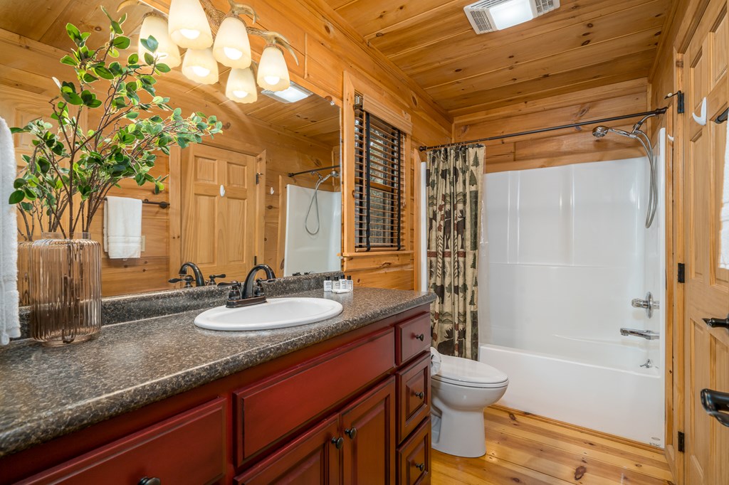 417321 Blue Ridge Residential