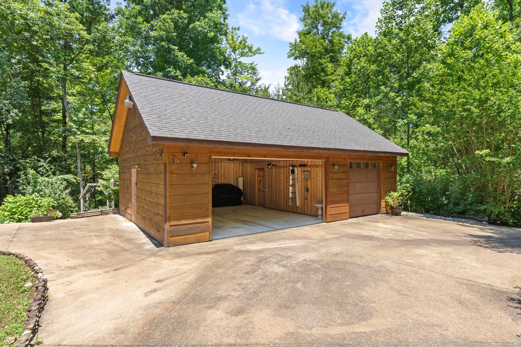 417323 Blue Ridge Residential
