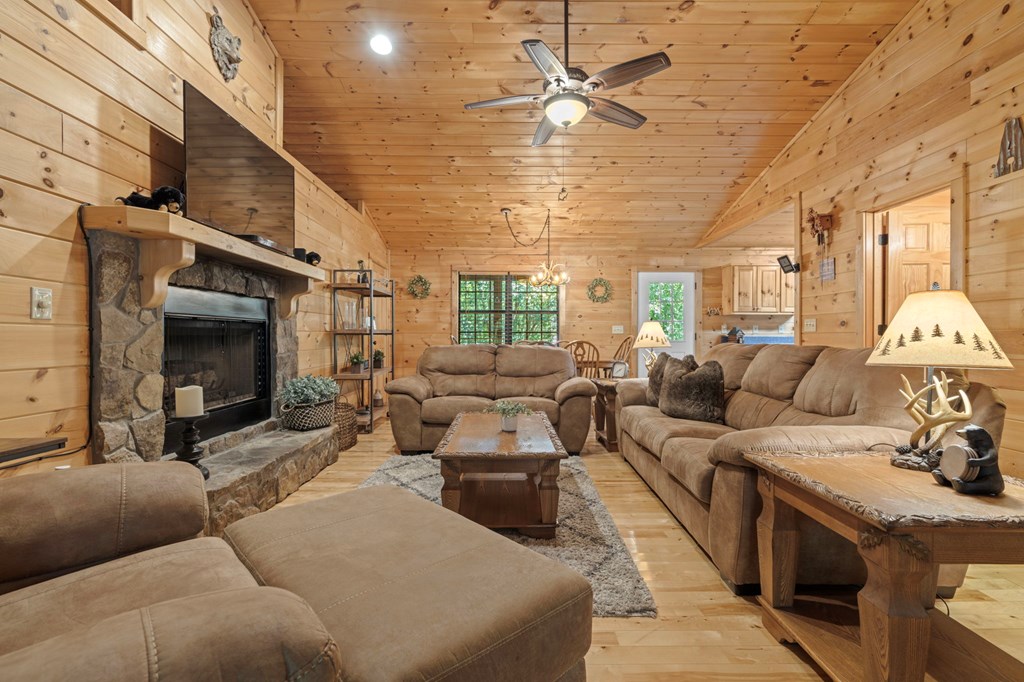 417323 Blue Ridge Residential