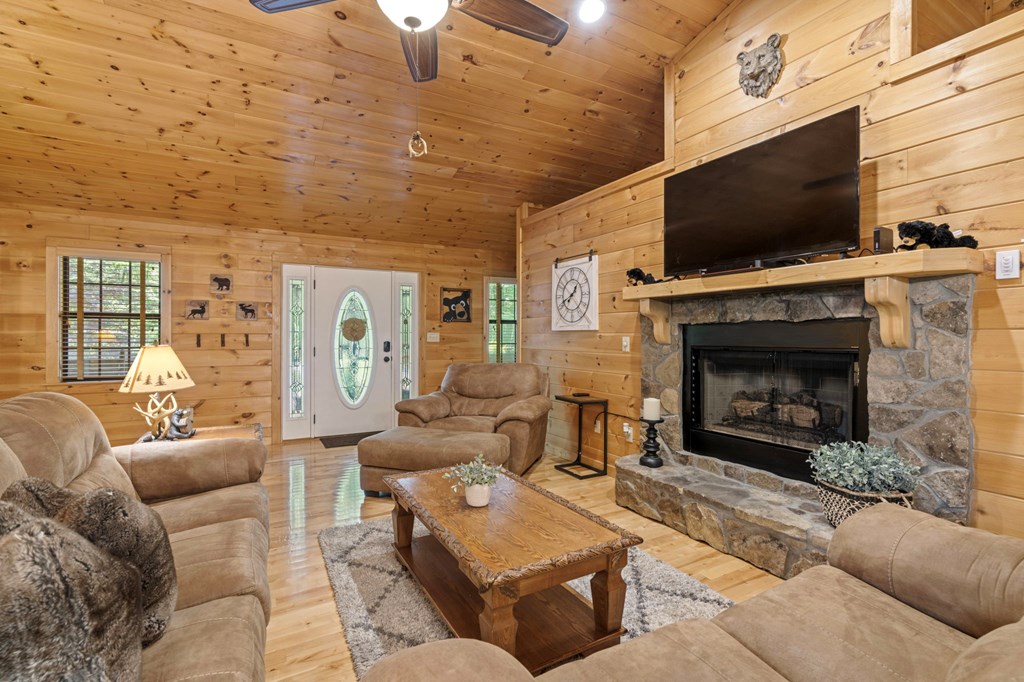 417323 Blue Ridge Residential
