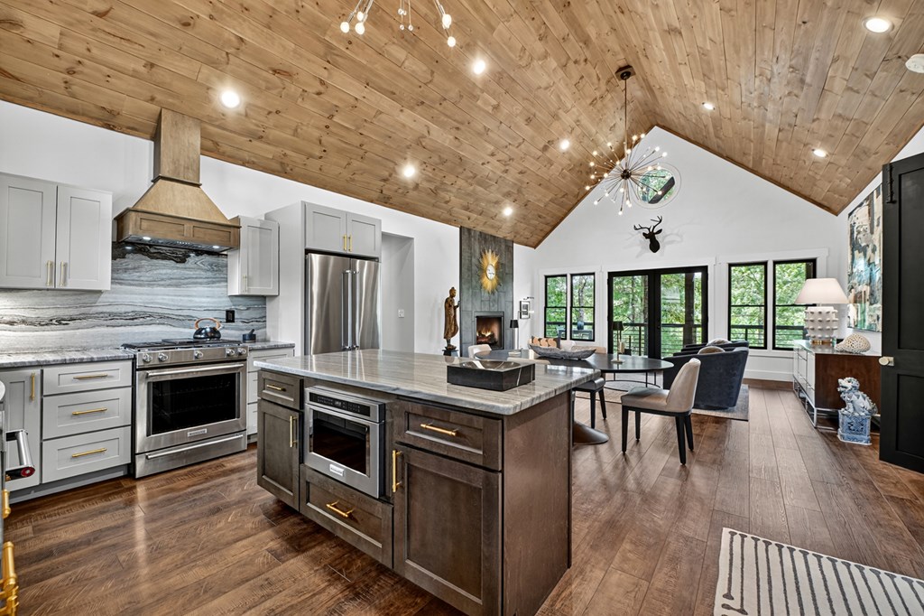 417344 Blue Ridge Residential