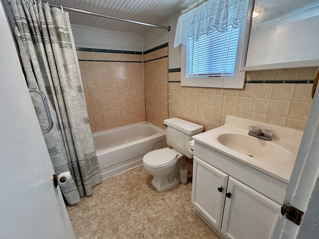 417345 Hayesville Residential
