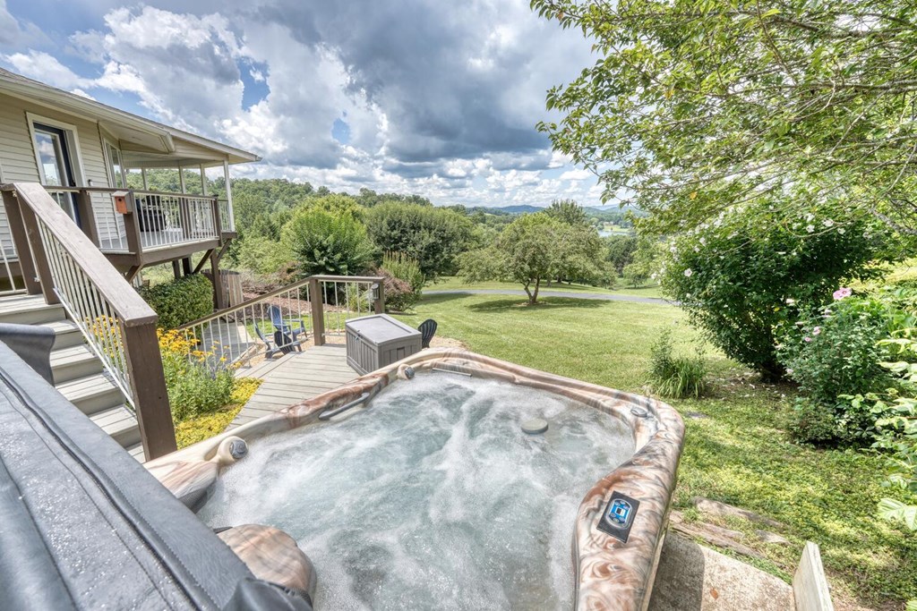 417347 Hayesville Residential