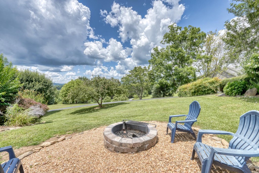 417347 Hayesville Residential