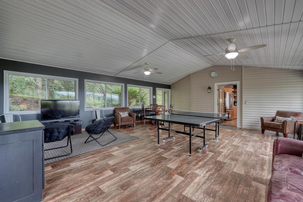 417347 Hayesville Residential